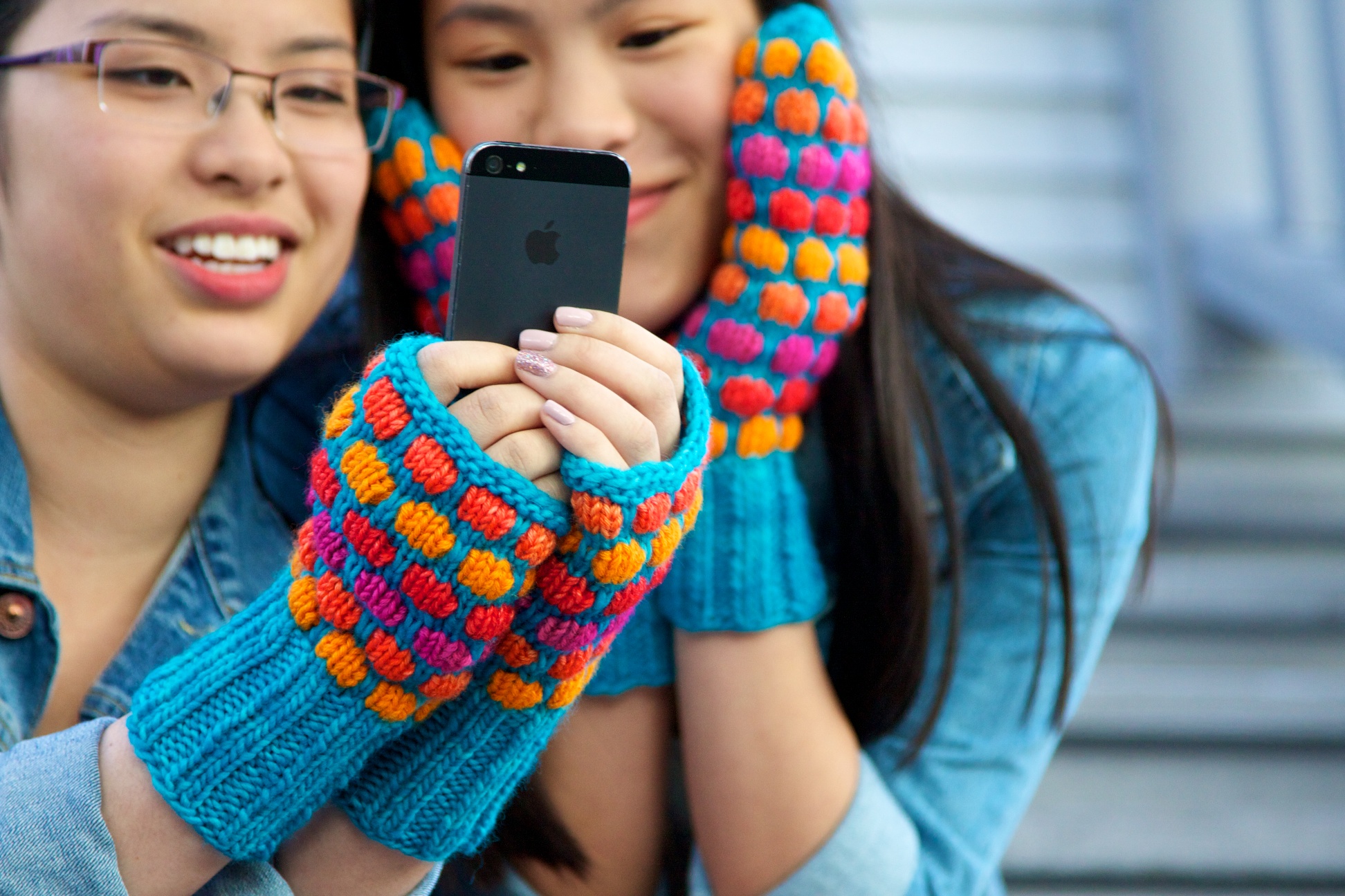 Holli Yeoh | Gumdrops Mittens