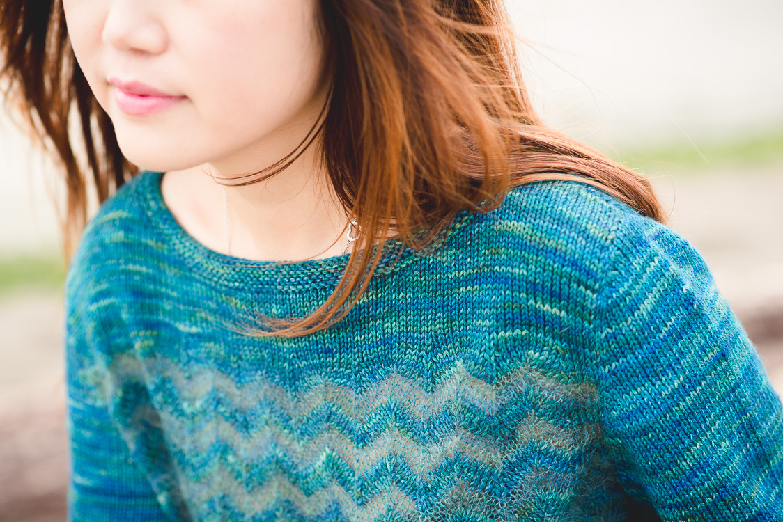 Eventide chevron pullover knitting pattern by Holli Yeoh | Tempest book