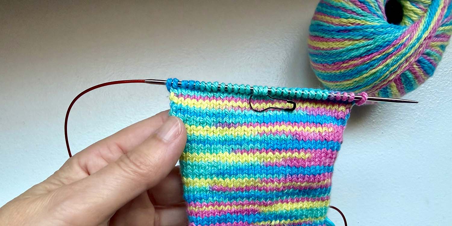How to Get the Perfect Fit: Measuring Foot Length for Top-Down Socks